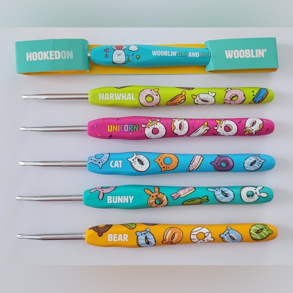 Woobles Unicorn Donut Crochet Hook - Mystery Donut II - Wooblin' Day And Night
